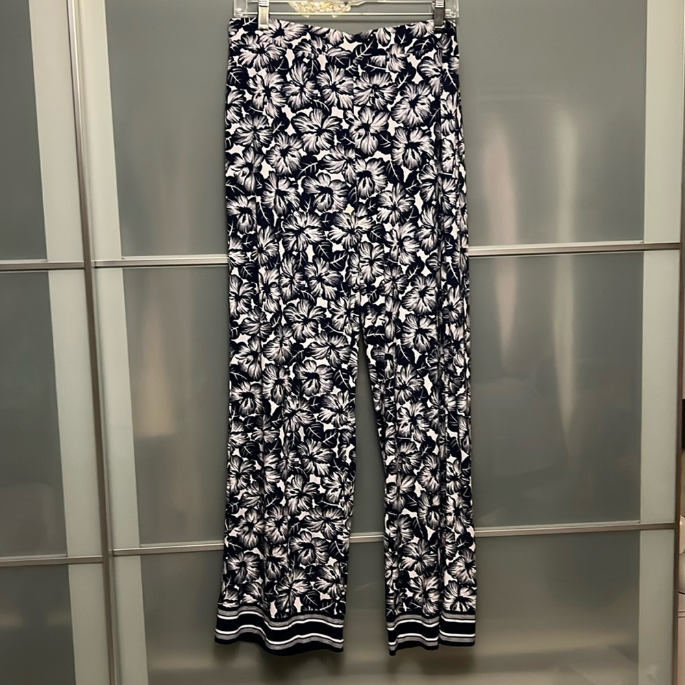 Michael by Michael Kors blue and white pants size large